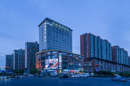 Jinglai Hotel·Selection (Shanghai Weining Road Subway Station) Отели рядом с достопримечательностью «Небоскреб»