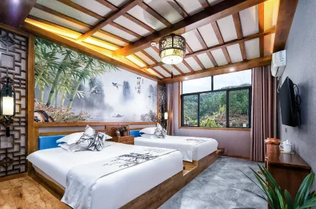 Wudang Mountain Qingxin Bieyuan (Wudang Mountain Scenic Area Damenkou Branch) Отели рядом с достопримечательностью «the master of Tianzhu Peak»