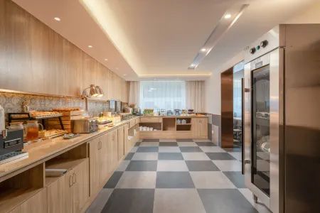 Grace Inn Hotel (Jinan University Zhonghai Huanyucheng) Отели рядом с достопримечательностью «Академия технологий Национальной сети»