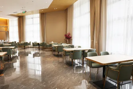 Jiangyouxing Angsana Hotel (Fangte Oriental Shenhua Branch) Отели в г. Цзяню