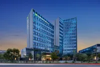 WYNDHAM GARDEN SHENZHEN LONGHUA Hotels near Guangmingcheng Railway Station