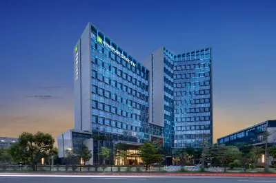 선전 룽화 윈덤 가든 호텔 정말 보고 싶다. 주변 호텔