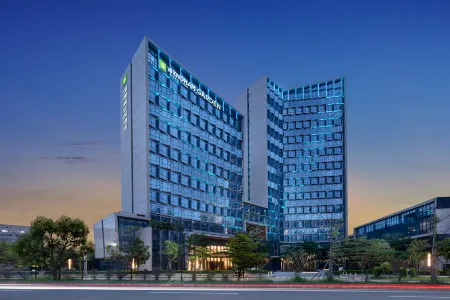 WYNDHAM GARDEN SHENZHEN LONGHUA Отели рядом со станцией Guangmingcheng Railway Station