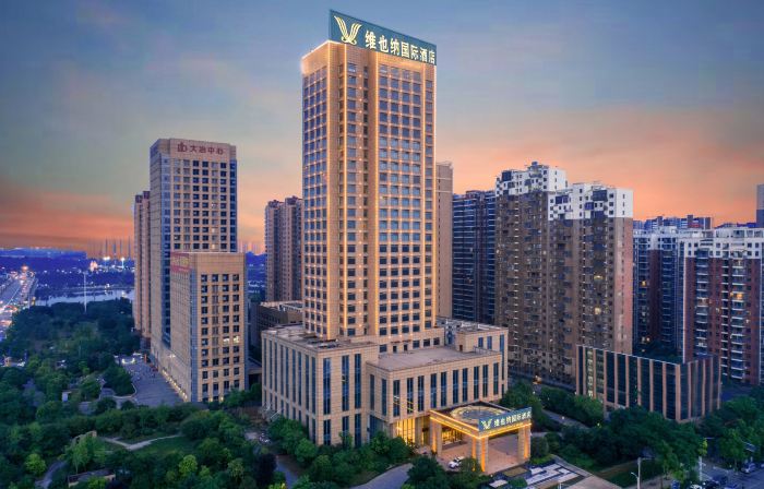 Vienna International Hotel (Huangshi Daye Center High-speed Railway North Station)