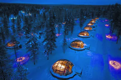 Kakslauttanen Arctic Resort - Igloos and Chalets