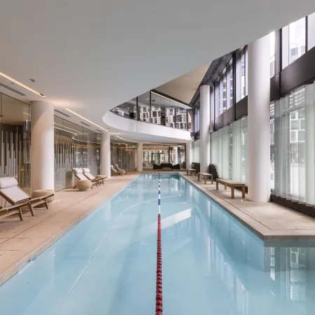 Melbourne Lifestyle Apartments - Best Views on Collins