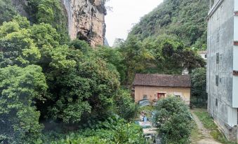 Yangshuo Tianshan Juzhusu (Yangshuo Yulonghe Scenic Area)