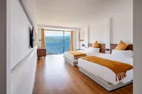 Lugu Lake Chunhe Jingming Lakeview Resort Hotel Hotels in Ninglang