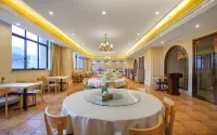 Vienna Hotel (Zhuji Xishi Hometown Wanda) - Parkplatz