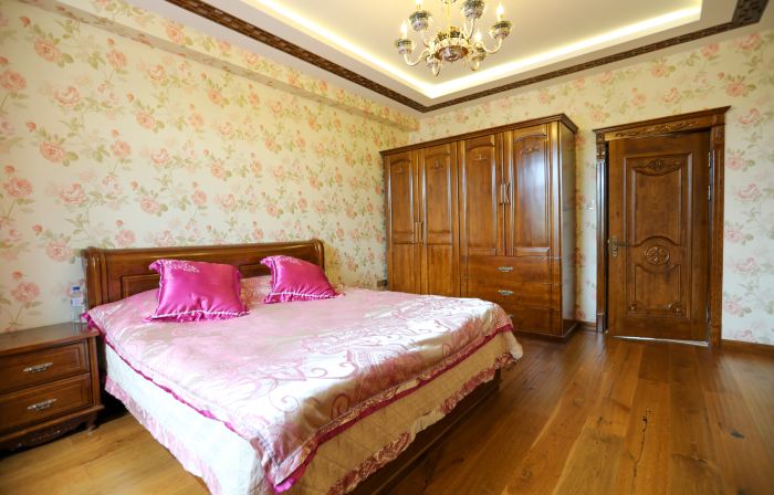 Changbai Hongxiang Entertainment Club