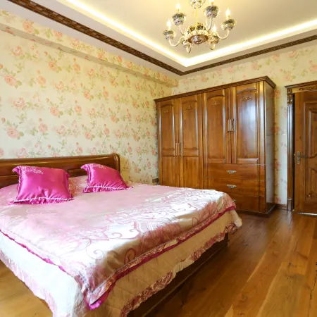 Changbai Hongxiang Entertainment Club