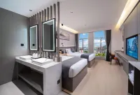 Pullman Hotel (Xiangyun High-speed Railway Station) Hotels in Xiangyun
