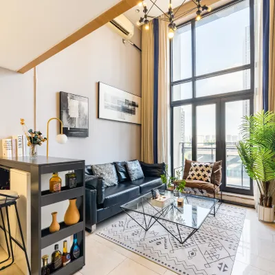 Guangzhou Loutu Apartment (Hanxi Changlong Metro Station) Hotels near Panyu District