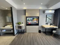 Shankee Hotel (Tongliao Holingol Railway Station Huolinhe Night Market) - parcheggio