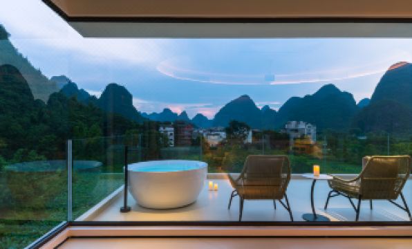 Guilin Yangshuo Couple Yuqing Luxury Homestay (Yulong River Scenic Area Jima Wharf Store)