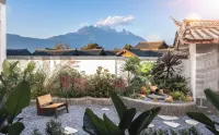 Huashen · Yunshu Designer Hotel (Lijiang Ancient City Waterwheel Store) Hotel di Beimenpo
