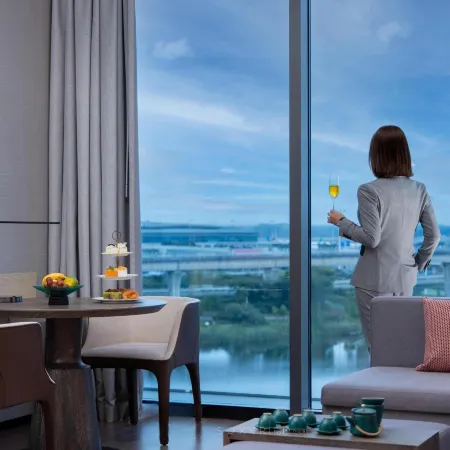 Luohe Yunshe High Altitude View Hotel (Zhujiang Road Food Street Wanda Branch)