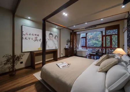 Yu Jiangyue · Natural Aesthetics Designer's View of Tuojiang River Scenery - Holiday Villa