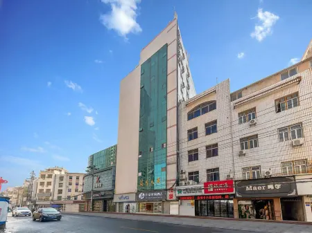 Jiahao Fashion Hotel (Cangzhou Yunxiao Bus Station) Отели рядом с достопримечательностью «Tomb of Chen Zheng»