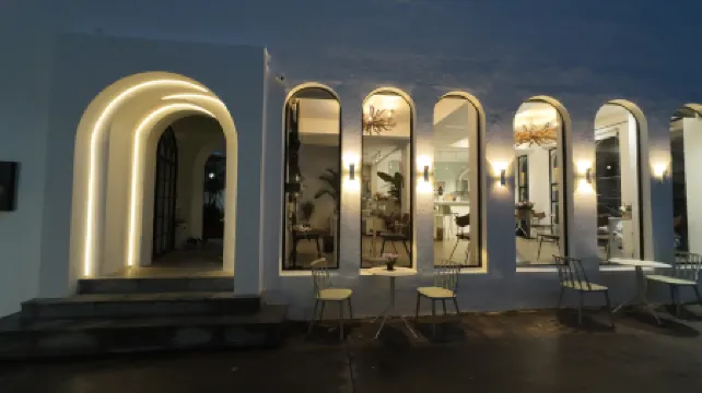 Dali Lannatai Coffee Cute Pet Beauty Hotel