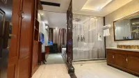 Jiayuan Business Hotel (Puyang Daqing Road Third Senior High School) Hotels near Qingfeng Station