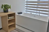 Huangshan Danbo Yunju Lakeview Vacation Homestay (Taiping Lake) Hotels near Taiping Lake