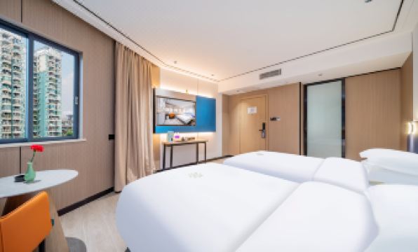 Yimi Collection Hotel (Guangzhou Rainbow Bridge Chenjiaci Subway Station Branch)