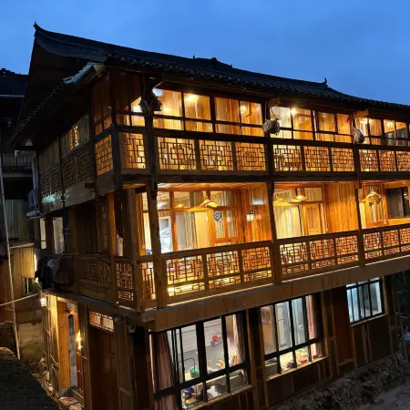 Dali Dongzhai Langshangxi Homestay