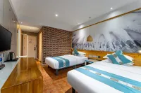 โรงแรมจินโบ โรงแรมใกล้วิทยาลัยเทคนิคและเทคนิคในมณฑลหูเป่ย์สาม Gorges