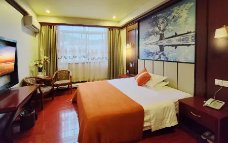 Jianshi Jinrui Business Hotel