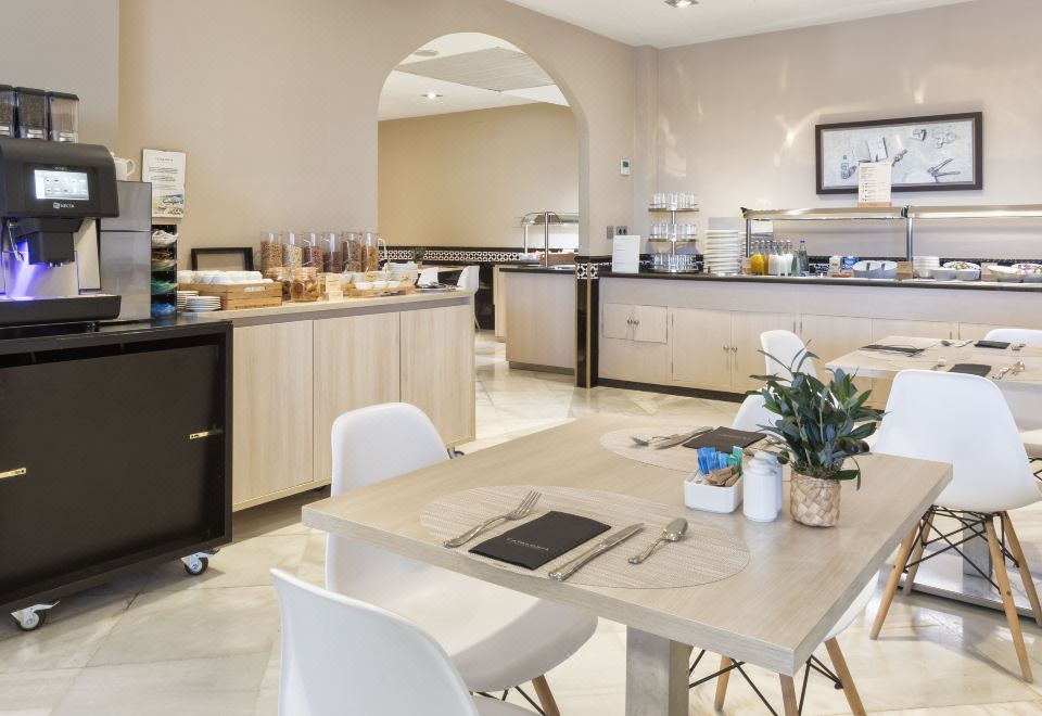 Hotel Catalonia HispalisOver view