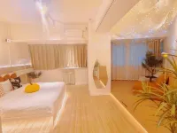Nanning Yuanye Qu River View Homestay