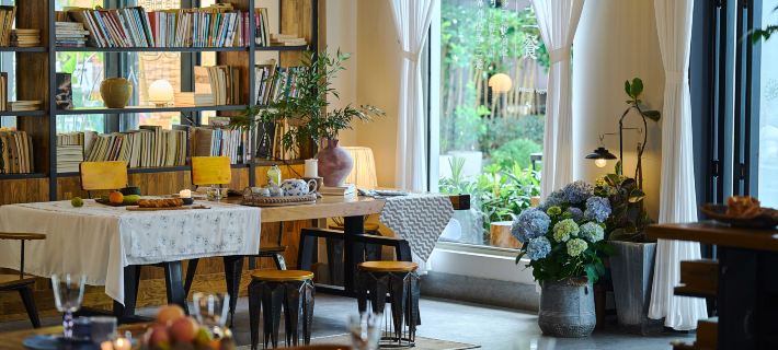 Floral Hotel · City of Sky Hotel Ξενοδοχεία στην πόλη Τόνγκλου