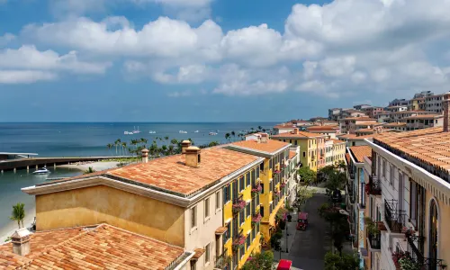 Venice Hotel Phu Quoc - Free Airport Shuttle & Sunset Town Tour