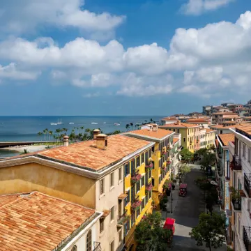 Venice Hotel Phu Quoc - Free Airport Shuttle & Sunset Town Tour 鄰近香島的酒店