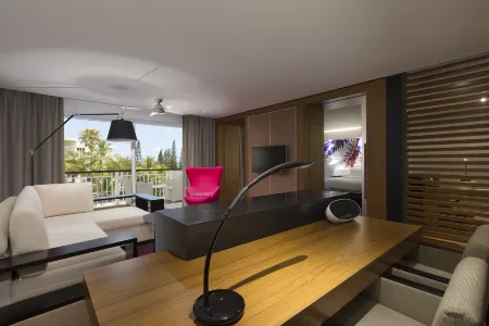 Le Méridien Noumea Resort & Spa Отели рядом с достопримечательностью «Ило Канар»