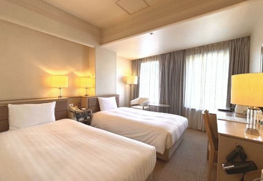 니시카사이 주변 교통