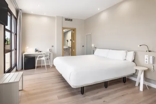 B&B HOTEL Madrid Fuenlabrada Hotel di Humanes de Madrid