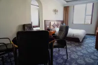 The West Royal Hotel Ruorugai (Bus Passenger Transport Center Branch)
