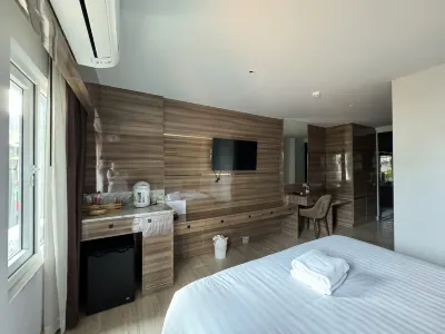 H-District Boutique Poshotel Hôtels à proximité de : Maestro 02 Residence