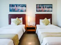 B2 Premier Hotel & Resort Hotels near Rumpaeng Temple
