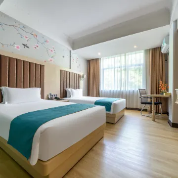 Jing Chen Holiday Hotel (Xilin Yingbin Road)