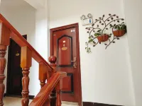 Longling Rujia Apartment Hotels in Longling