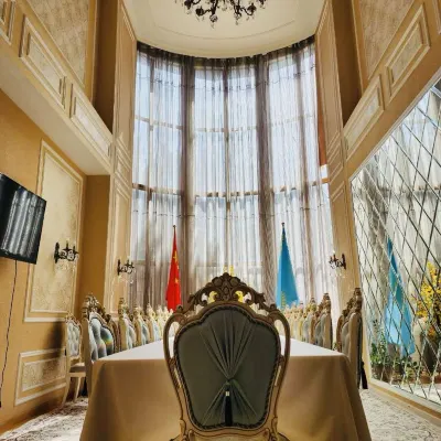 Four Seasons Hotel Mutu Hotels in der Nähe von Shymbulak