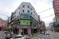 貴都城市商旅 Segway-Ninebot 環球購物中心A19 直營概念店附近的飯店