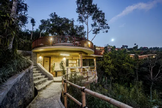 Munduk Moding Plantation Nature Resort Отели рядом с достопримечательностью «Водопад Мундук»