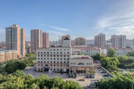 Yongcheng Intercity Hotel Отели рядом с достопримечательностью «Riyuehu Scenic Area»