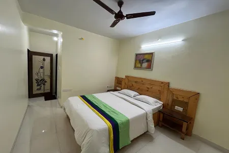 Savitri Bungalow Отели в г. Дхангарвади