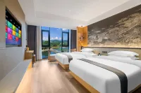Maitreya Sanlong Hotel (Huquan Hot Spring Ecological Park Honghe Water Town Branch)