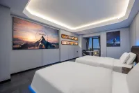 Heguang ALIENSAPCE E-Sprot Hotel(Xichang Qionghai 17 Degree Wanda Plaza Store)